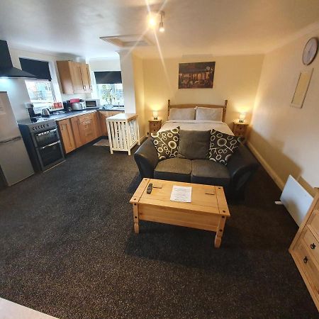 Sherwood Studio Annexe 1 Bedroom Entire Property 波士顿 外观 照片