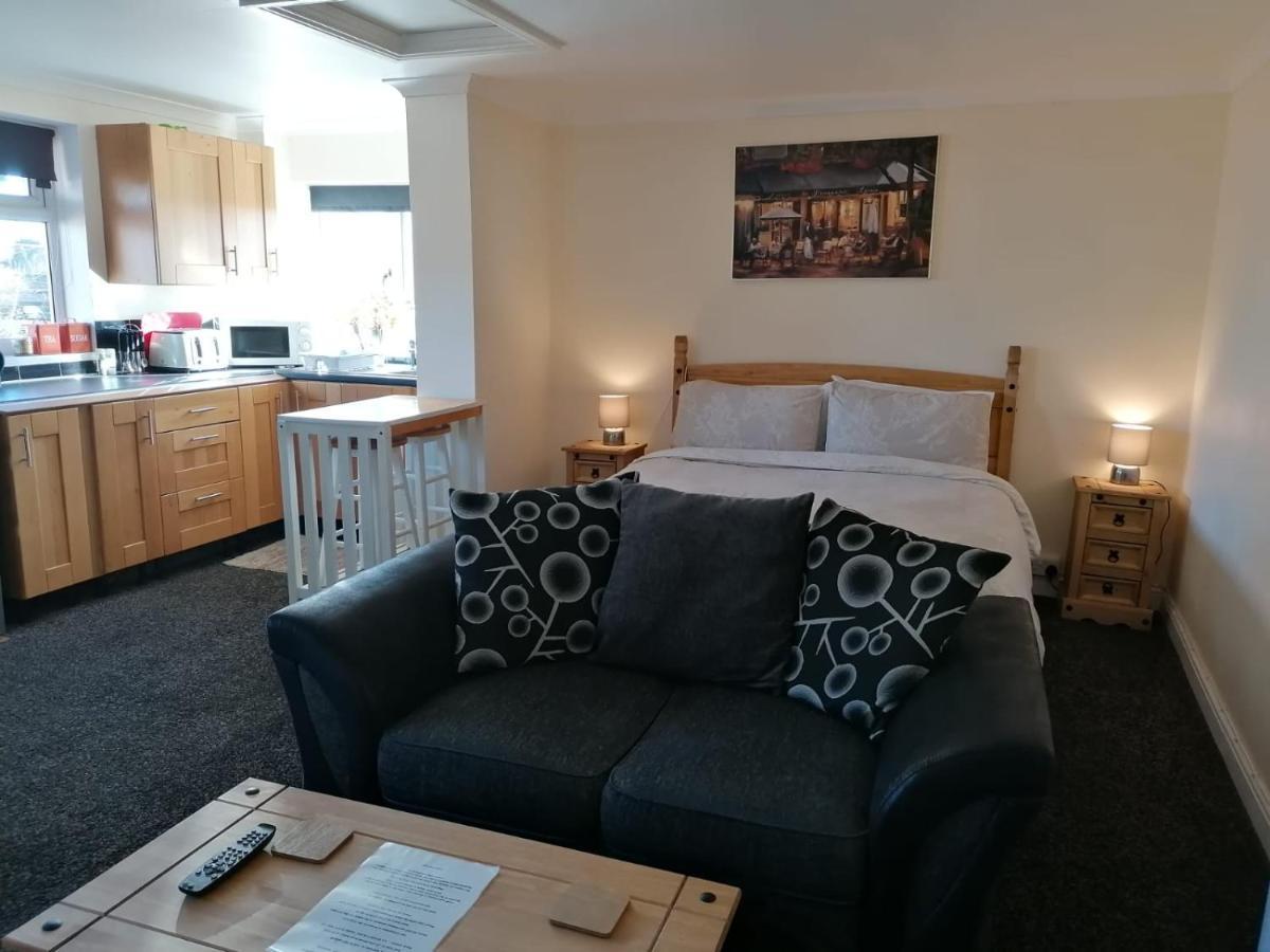 Sherwood Studio Annexe 1 Bedroom Entire Property 波士顿 外观 照片