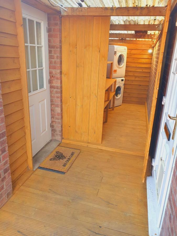 Sherwood Studio Annexe 1 Bedroom Entire Property 波士顿 外观 照片